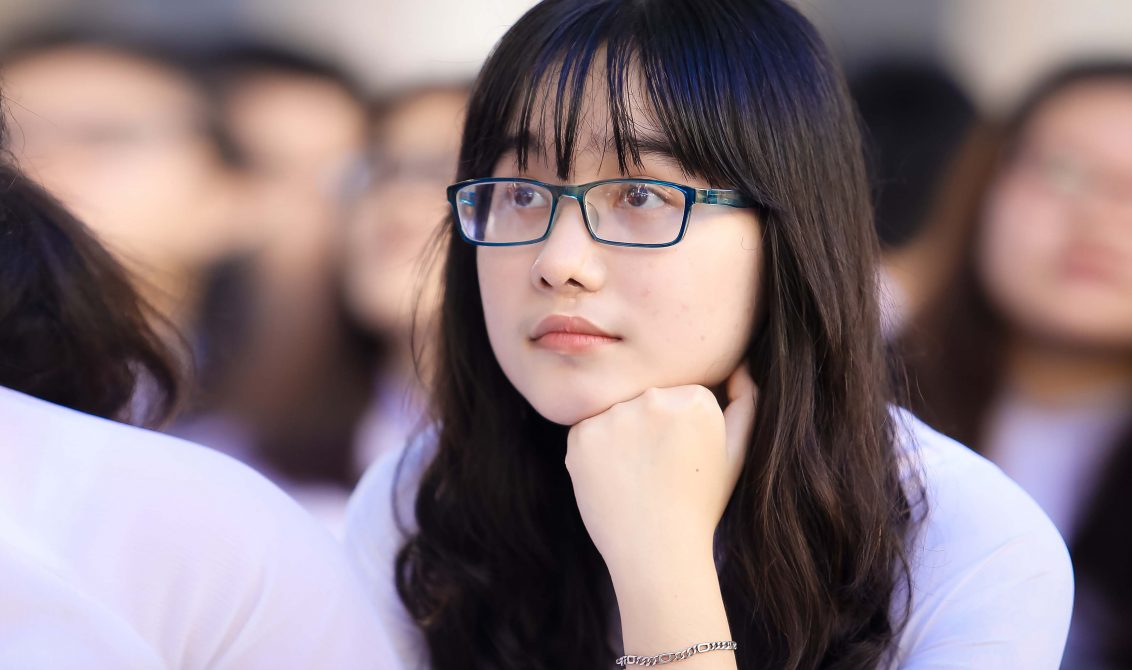 Con gái nên học ngành gì để dễ xin việc